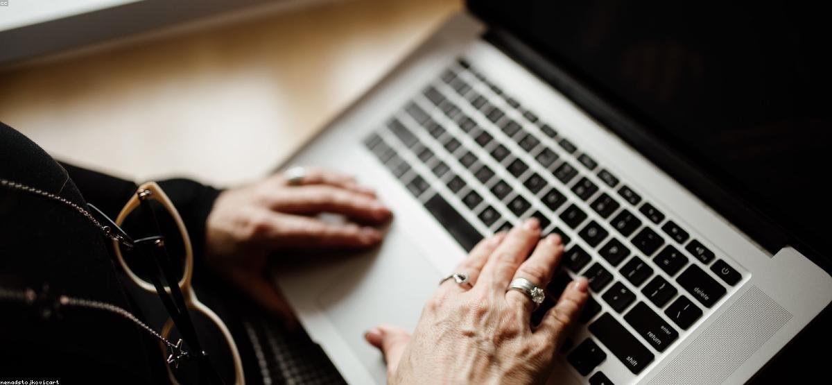 Deep Work: Cara Fokus Penuh di Era yang Penuh Distraksi Digital